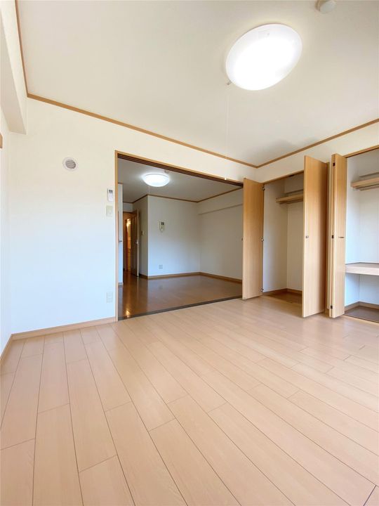 エス・テイト外園の内装