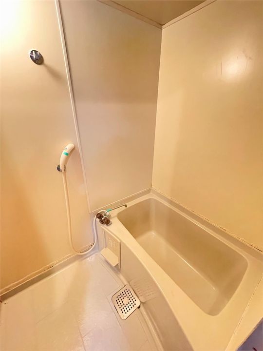 ヒルズ守恒の風呂