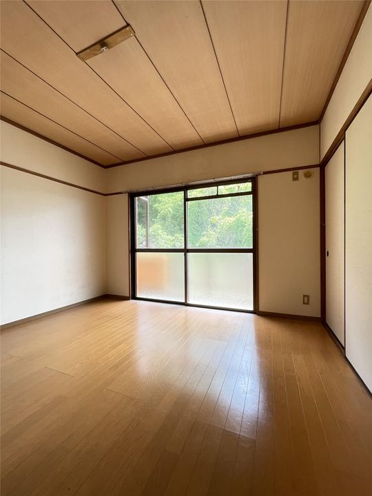 ヒルズ守恒の内装