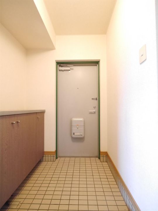 レイ・ブリック東水町の玄関