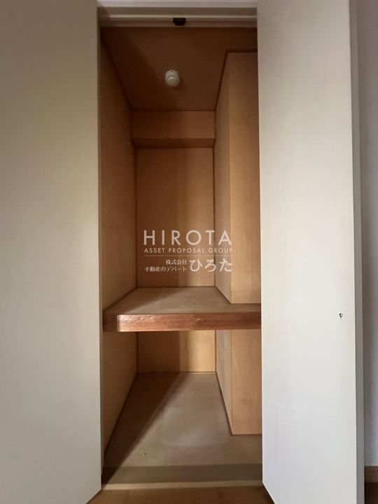 ステップビルの内装