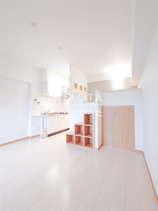 セフィロトの内装