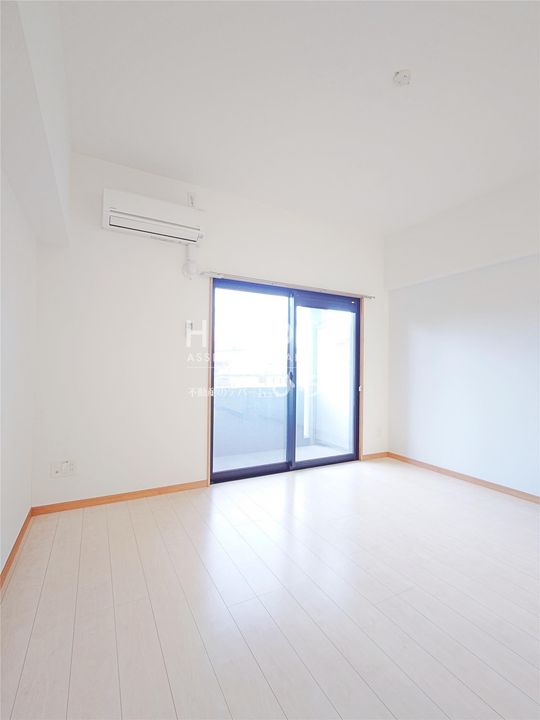 セフィロトの内装