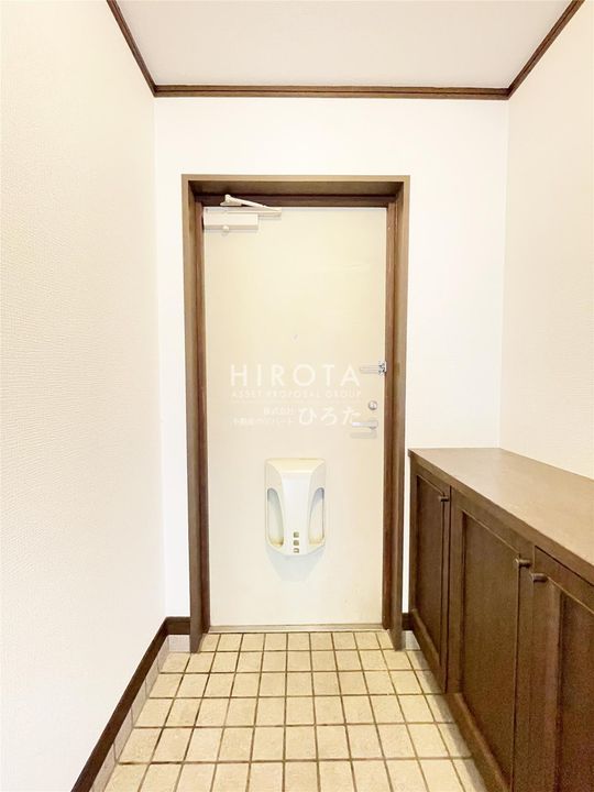 ラディア石田の玄関