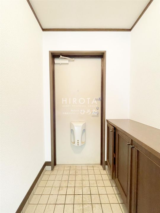 ラディア石田の玄関