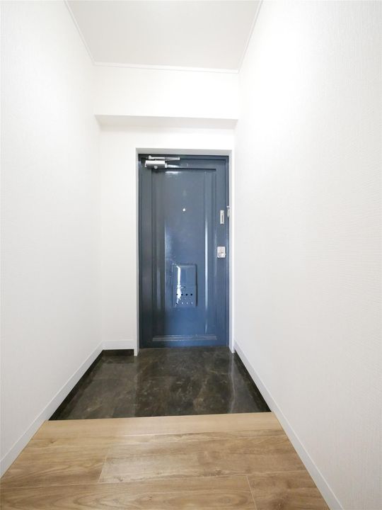 米倉ビルの玄関