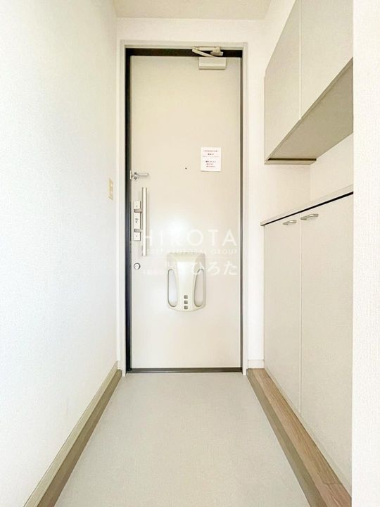 ドゥソレイユ21 B棟の玄関