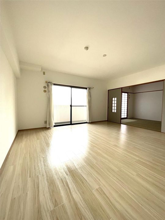 アメニティ徳力Ⅱ 502号室の内装