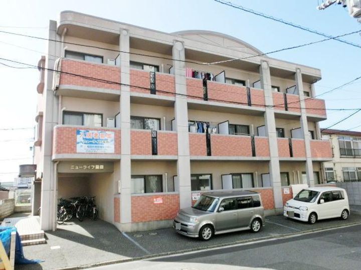 ニューライフ園田の外観