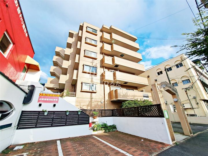 霧ヶ丘芙陽グランドマンションの外観