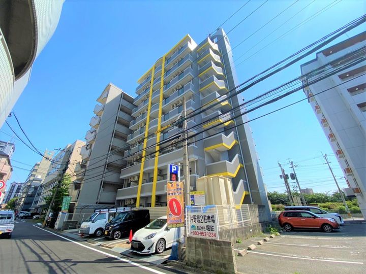 リファレンス片野の外観