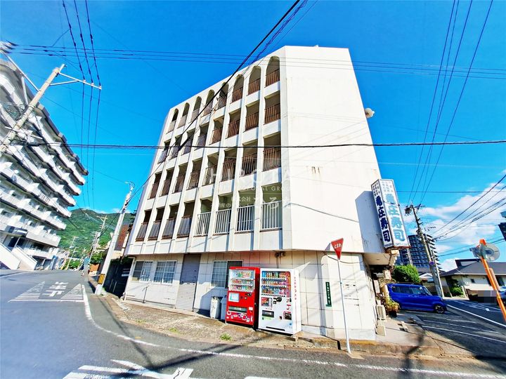 アリエス足原の外観