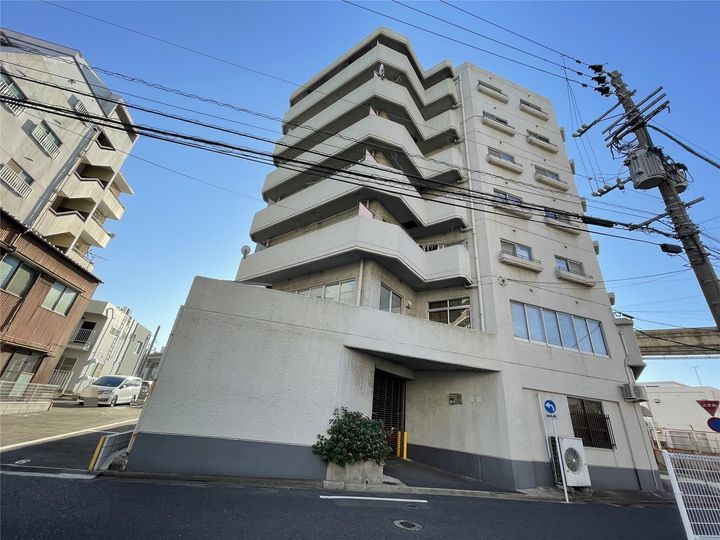 エヴァグレース小倉Ⅰの外観