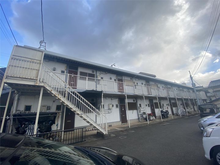 小島ハイツの外観