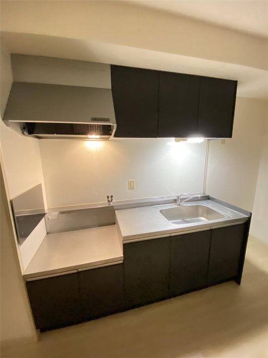 朝日イーストビルのキッチン