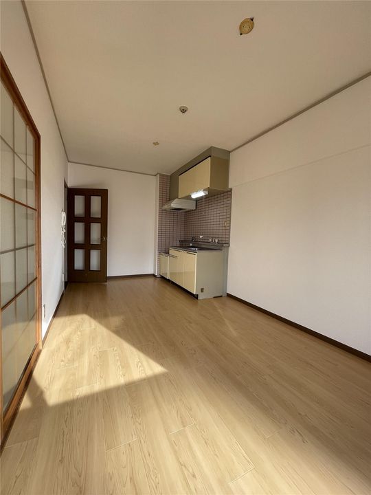 足立インターハイツの内装