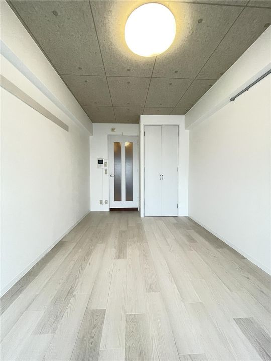 リファレンス片野の内装