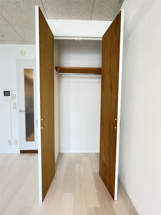 リファレンス片野の内装