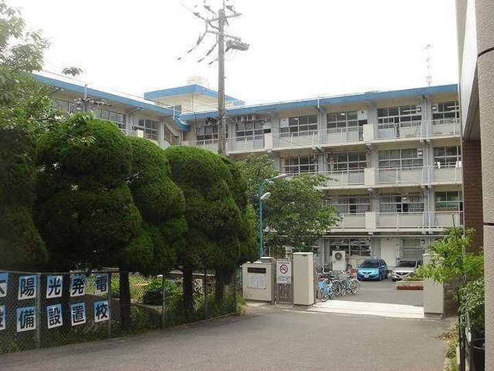 霧ヶ丘芙陽グランドマンションの周辺