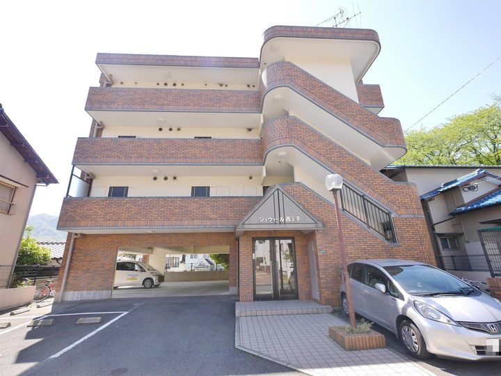 ジュウィール西王子の外観