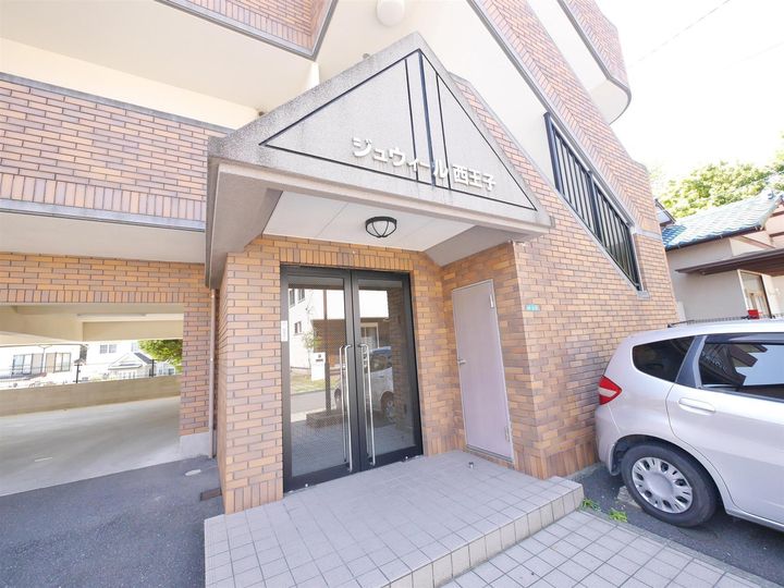 ジュウィール西王子の外観