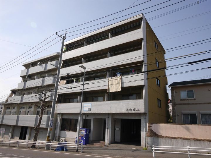 八千代葉山ビルの外観