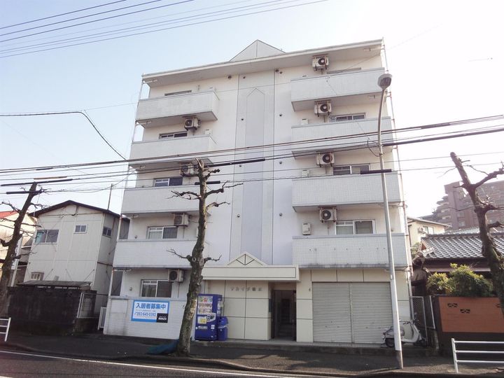 マルイチ鳴水の外観