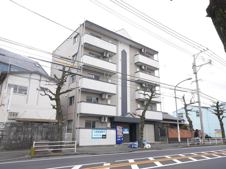 マルイチ鳴水の外観