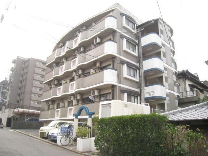 コンドミニアム青山の外観