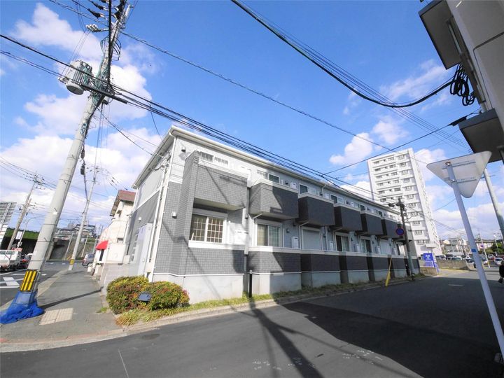 アドヴァンス青山の外観