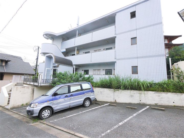 PLEAST西川頭B棟の外観