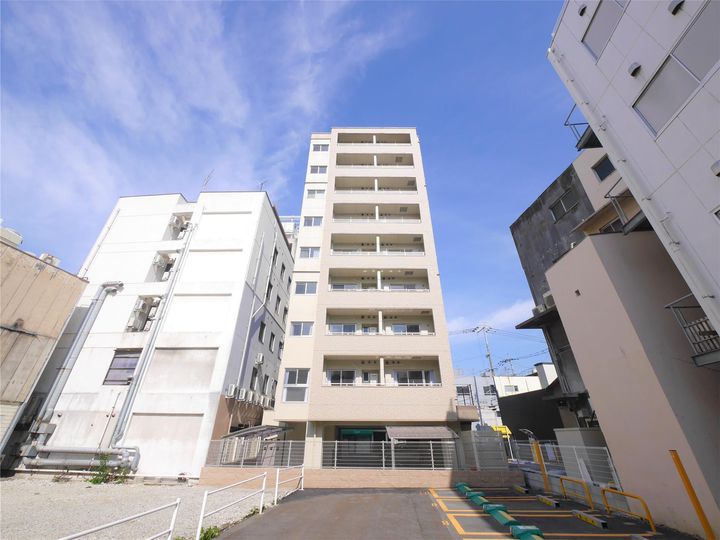 ラグーナ黒崎の外観