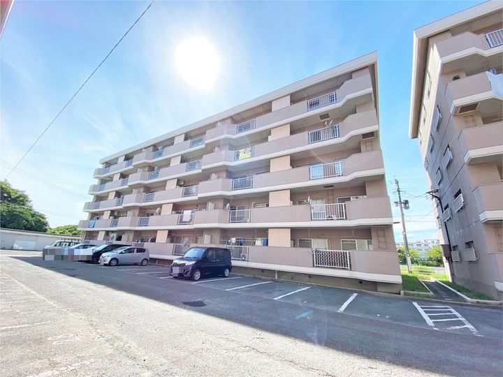 エメラルドマンション陣原B棟 202号室の外観