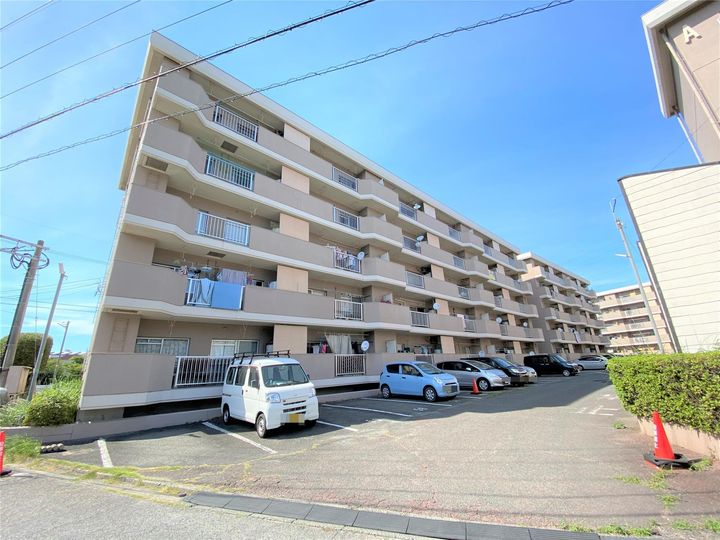 エメラルドマンション陣原B棟 202号室の外観