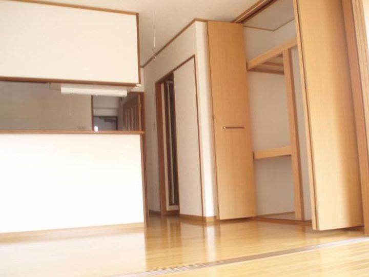 ジュウィール西王子の内装