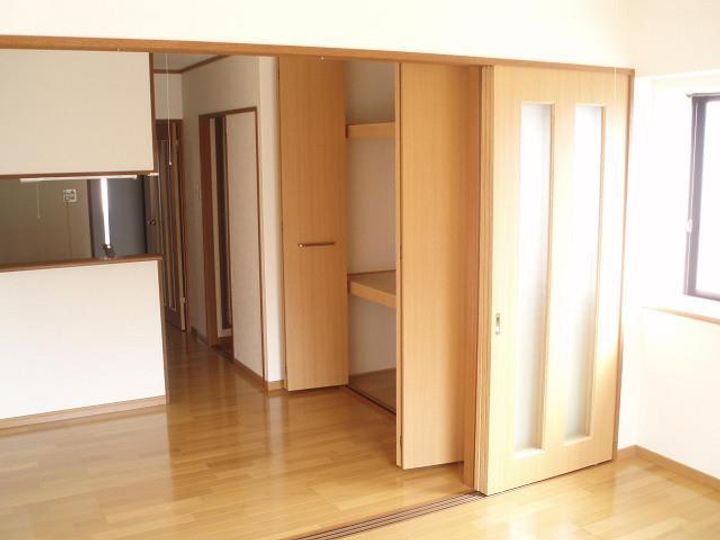 ジュウィール西王子の内装