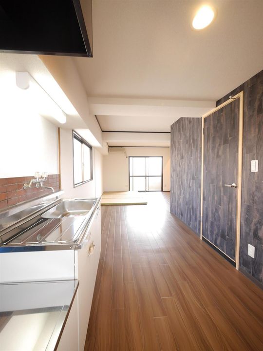 八千代葉山ビルの内装