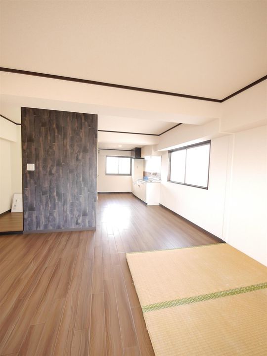 八千代葉山ビルの内装