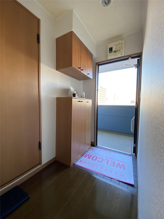 センチュリオン黒崎の玄関