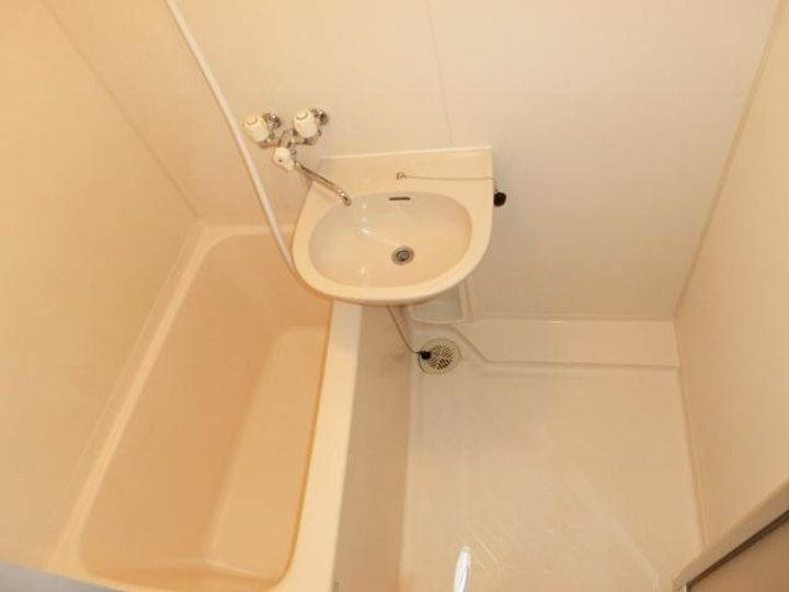 ロイヤルヒルズ黒崎壱番館の風呂