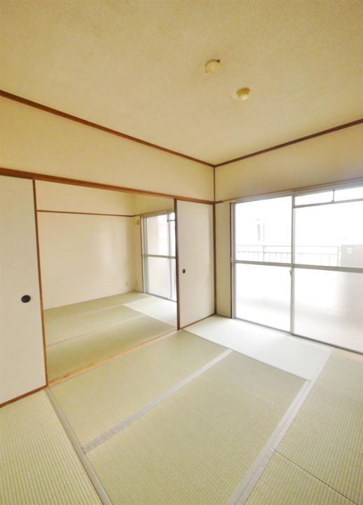 サンシャインビル黒崎の内装