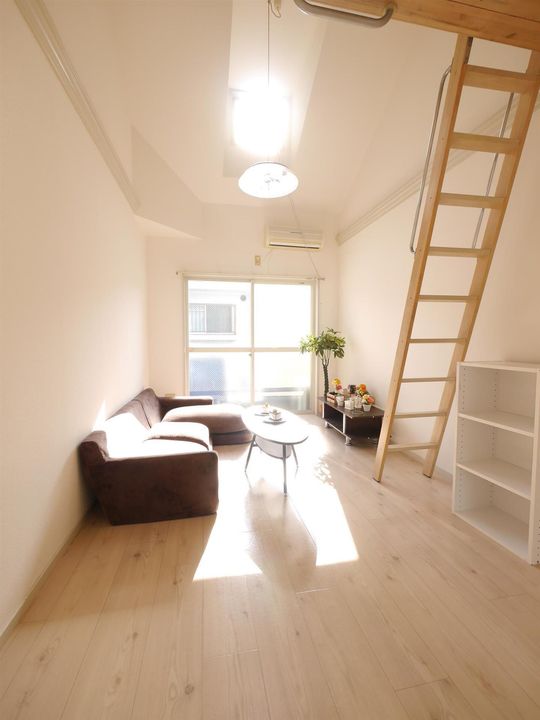 アイディールの内装