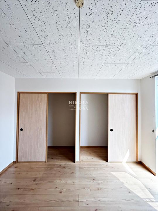 ファミーユ則松の内装