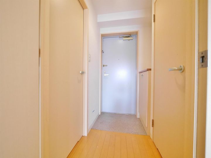 メゾンドポラリスの玄関