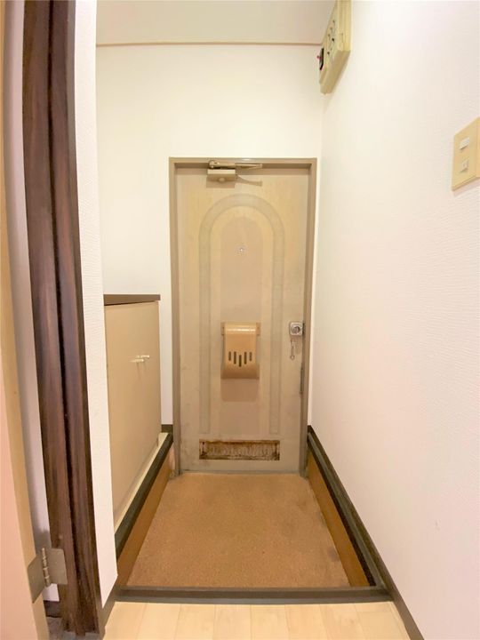 タウニィ熊西の玄関