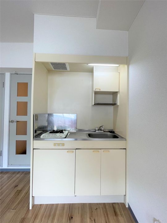 PLEAST西川頭B棟のキッチン