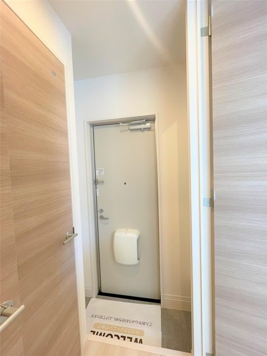 D-room東浜町の玄関
