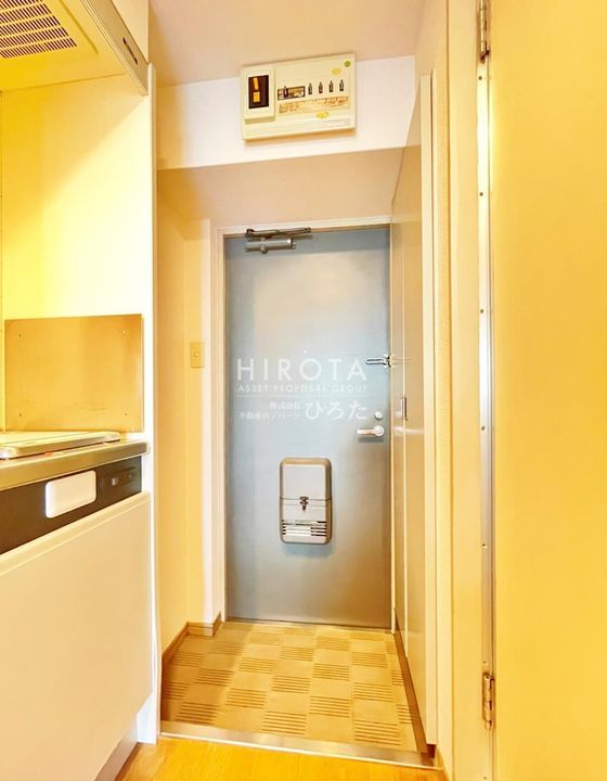 ラ・レジダンスド・サントゥール 208号室の玄関