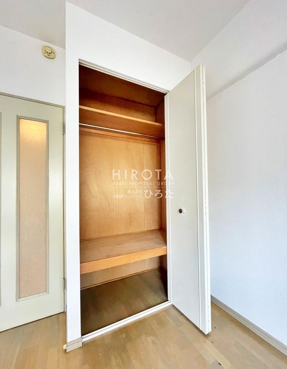 ラ・レジダンスド・サントゥール 208号室の内装