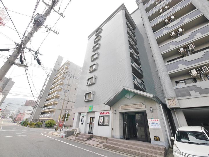 KMマンション八幡駅前Ⅰの外観